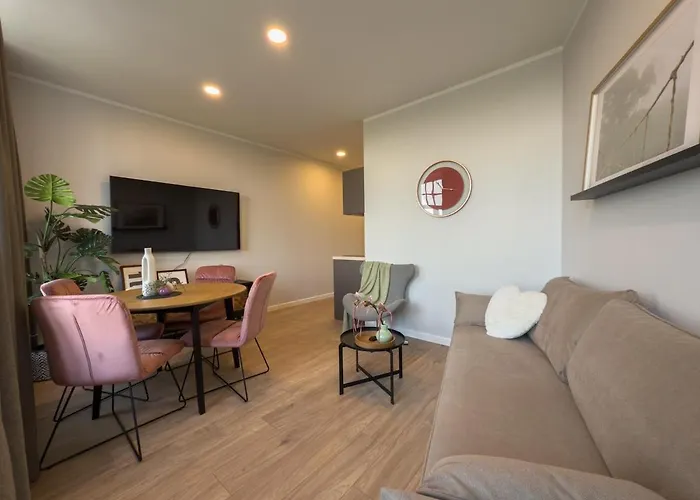 شقة Prime Location In Old Town